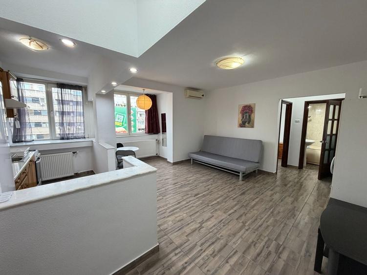 Apartament cu 2 camere semidecomandat în Universitate