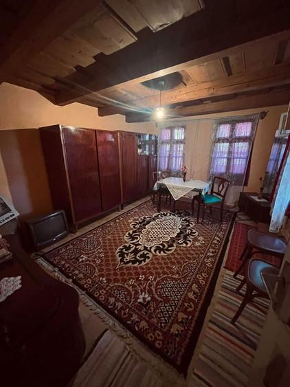 Casă cu 2 camere în Păsăreni