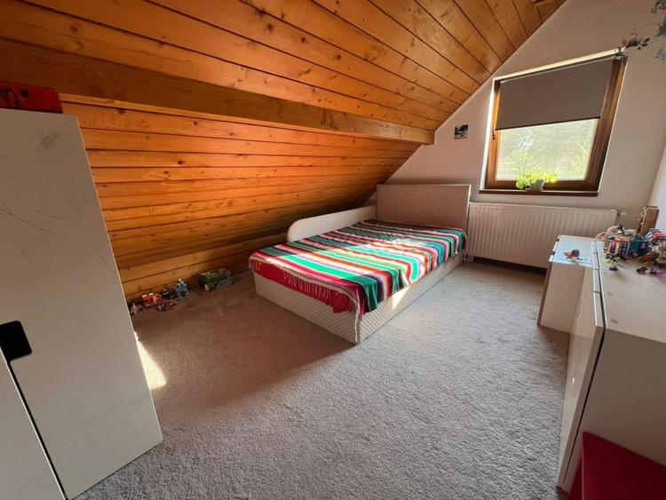 Casă individuală cu 5 camere cu Teren 1200 Mp în Sălicea