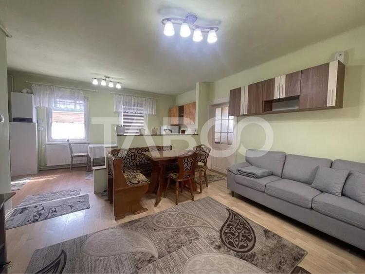 Apartament cu 2 camere nedecomandat, mobilat în Terezian