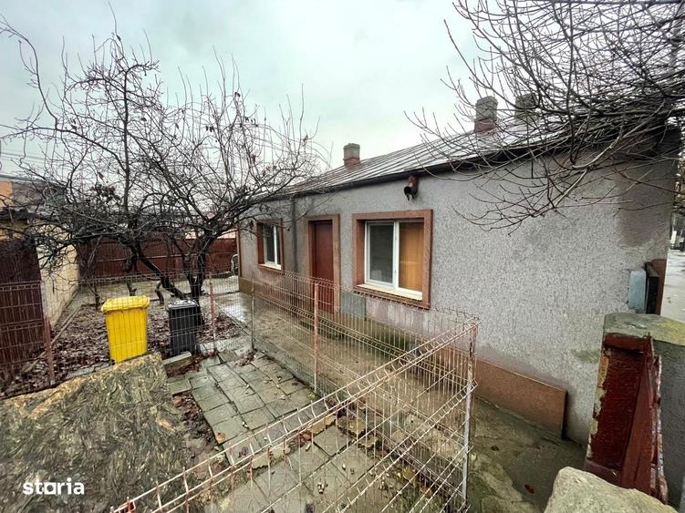 Casă cu 2 camere cu Teren 146 Mp în Ferentari