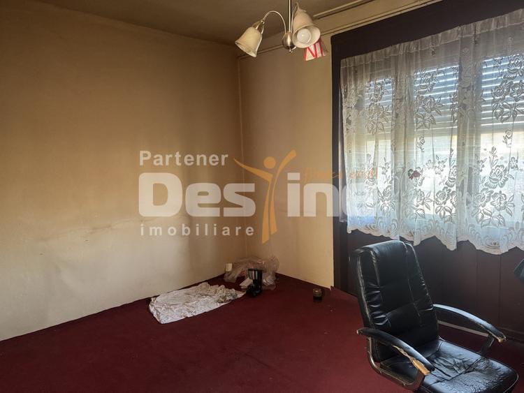 Casă individuală cu 3 camere cu Canalizare în Simeria