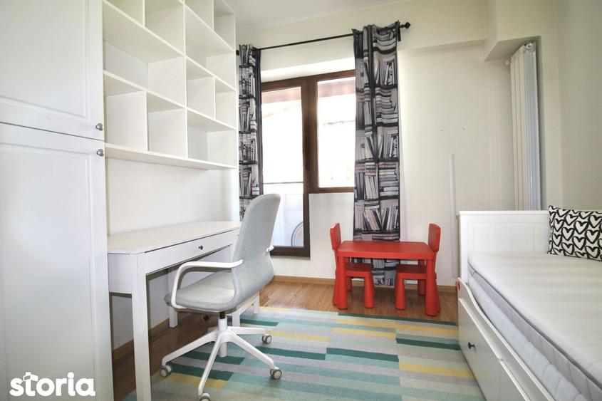 Apartament cu 3 camere, mobilat în Bucureștii Noi