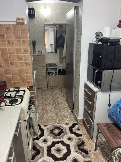 Apartament cu 2 camere semidecomandat, mobilat în Păcurari