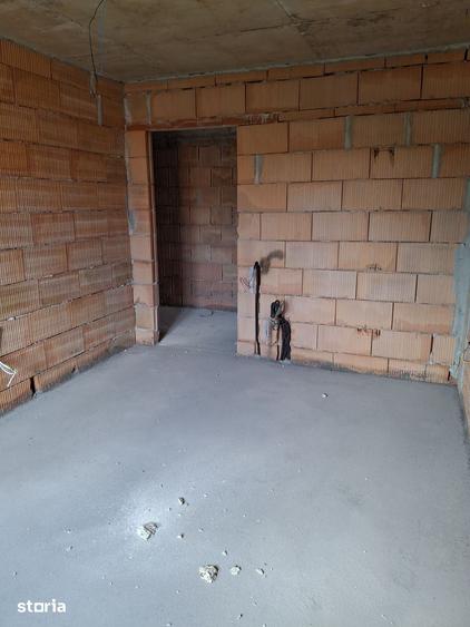 Apartament cu 2 camere decomandat în Giulești