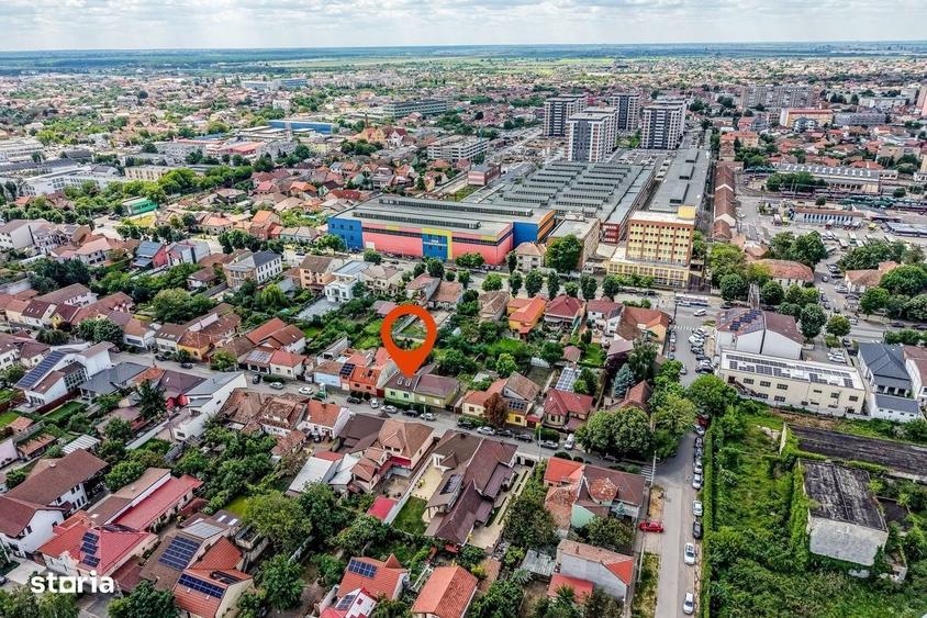 Casă cu 4 camere cu Teren 421 Mp în Funcționarilor