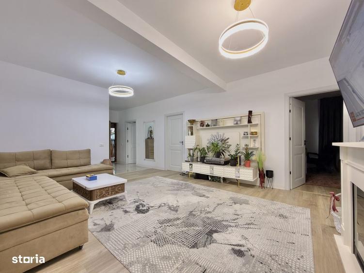 Casă cu 4 camere cu Teren 300 Mp în Lumina