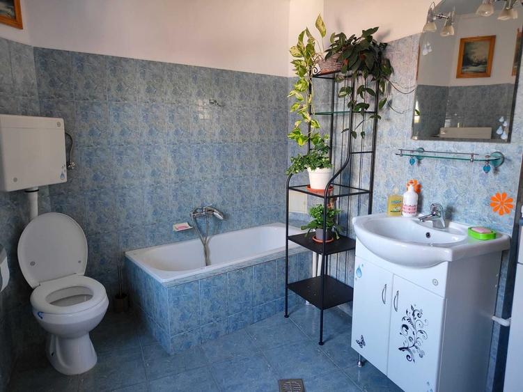 Apartament cu 2 camere semidecomandat, mobilat în Unirii