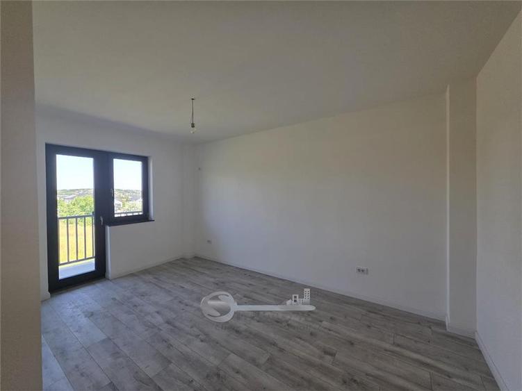 Apartament cu 2 camere decomandat în Aeroport