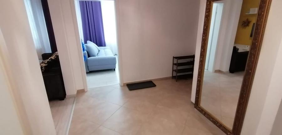 Apartament cu 3 camere decomandat, mobilat în Inel I