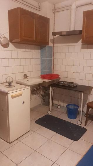 Garsonieră decomandată în Andronache