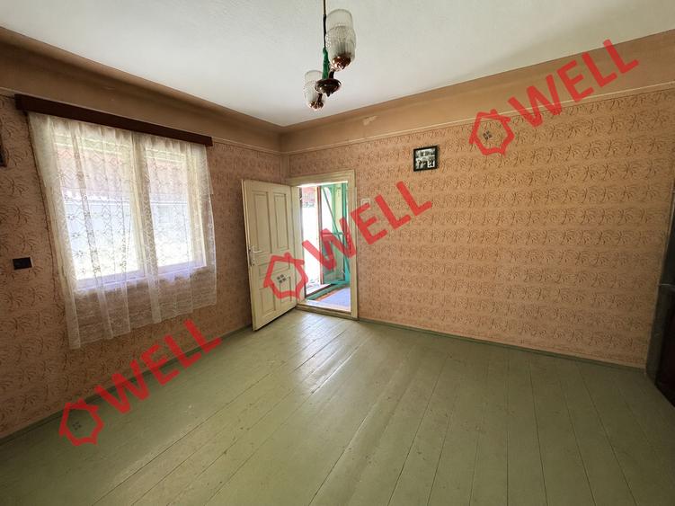 Casă individuală cu 2 camere cu Teren 800 Mp în Poian