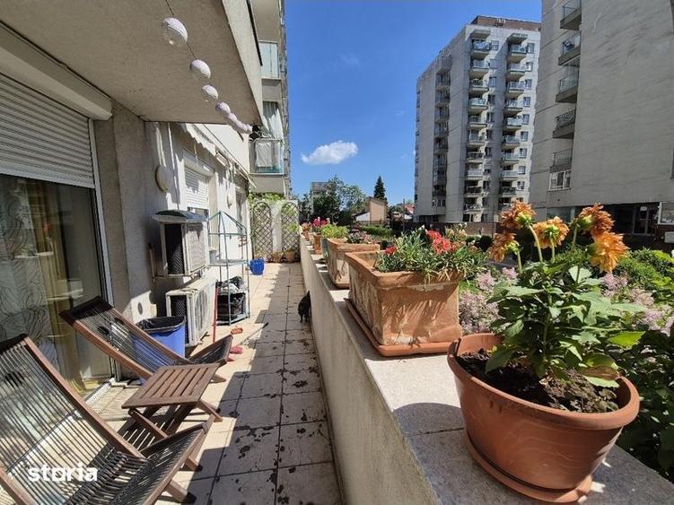Apartament cu 3 camere, mobilat în Eminescu
