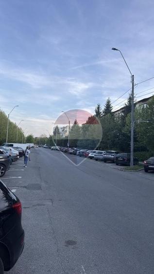 Apartament cu 2 camere decomandat, mobilat în Săsar