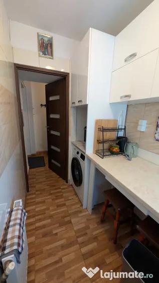 Apartament cu 2 camere semidecomandat în Vest