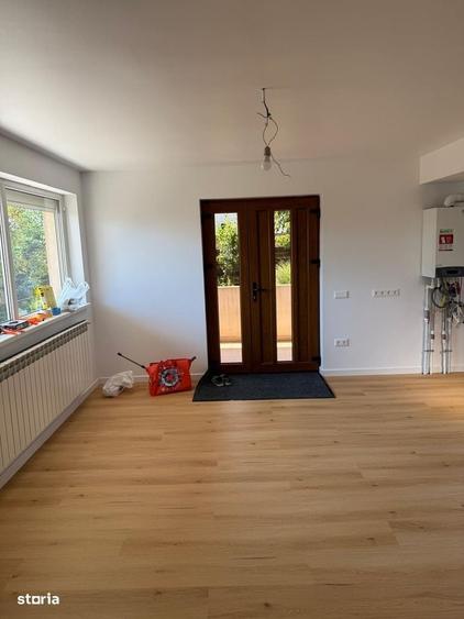 Apartament cu 4 camere în Domnești