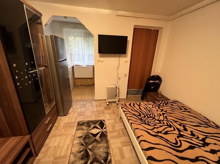 Piata Sudului-Ocazie, Garsoniera pretabila Investitie! - 1