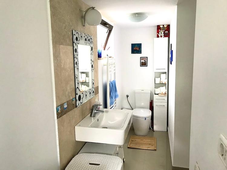 Casă cu 5 camere cu Teren 450 Mp în Corbeanca