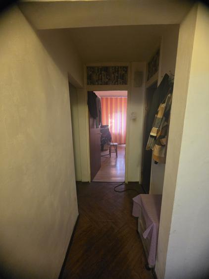 Apartament cu 3 camere decomandat în Colentina