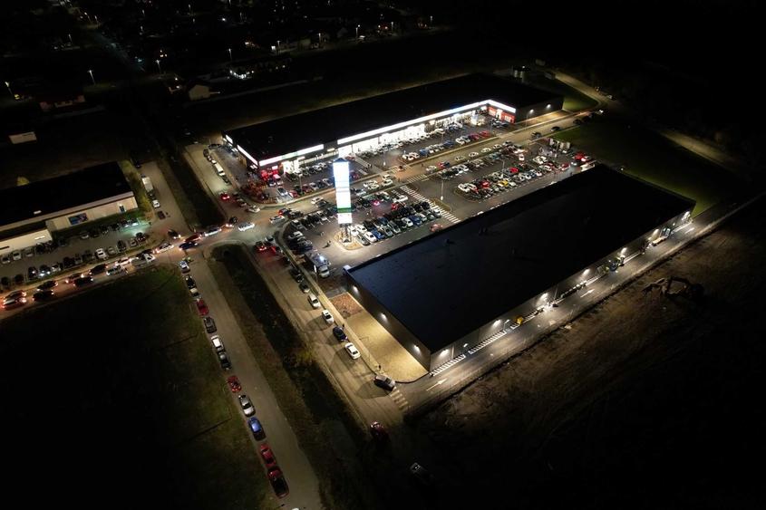 Spațiu comercial, de 946 mp, în Moșnița Nouă