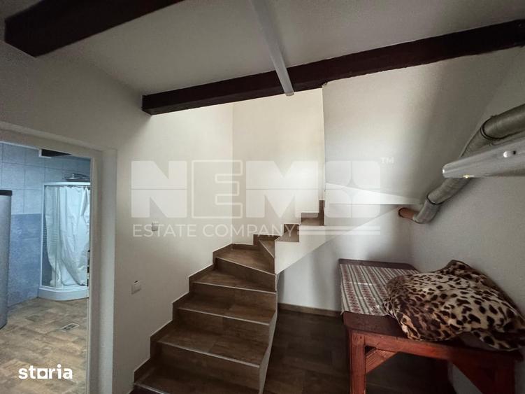 Casă cu 7 camere cu Teren 1800 Mp în Udești