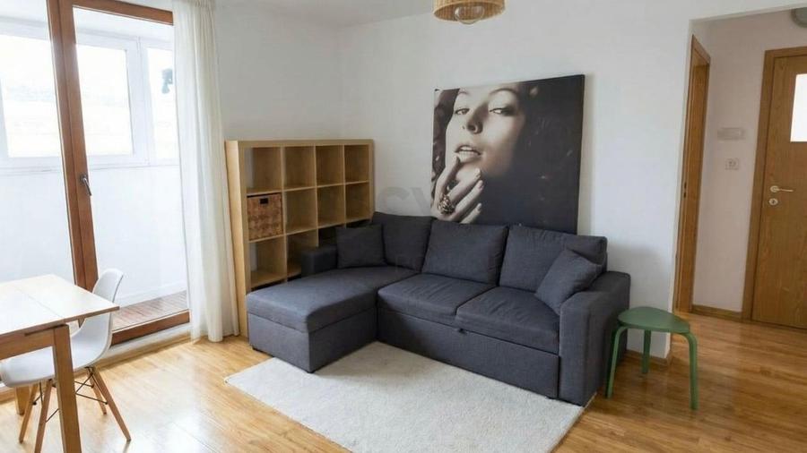 Apartament cu 2 camere semidecomandat, mobilat în P-ța Amzei