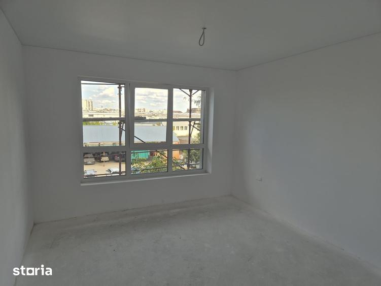 Apartament cu 2 camere în Apărătorii Patriei