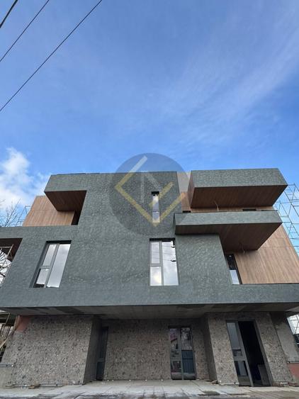 Apartament cu 3 camere în Iancu Nicolae