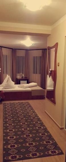 Spațiu comercial, de 600 mp, în Firiza