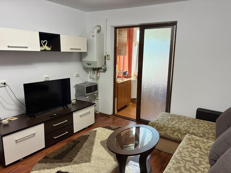 Apartament cu 2 camere decomandat în Exterior Vest