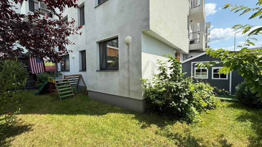 Apartament cu 3 camere decomandat în Băneasa