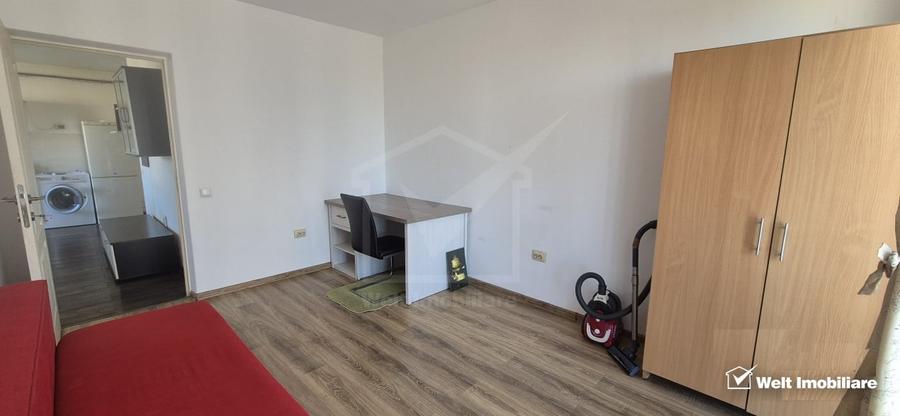 Apartament cu 3 camere semidecomandat, mobilat în Florești
