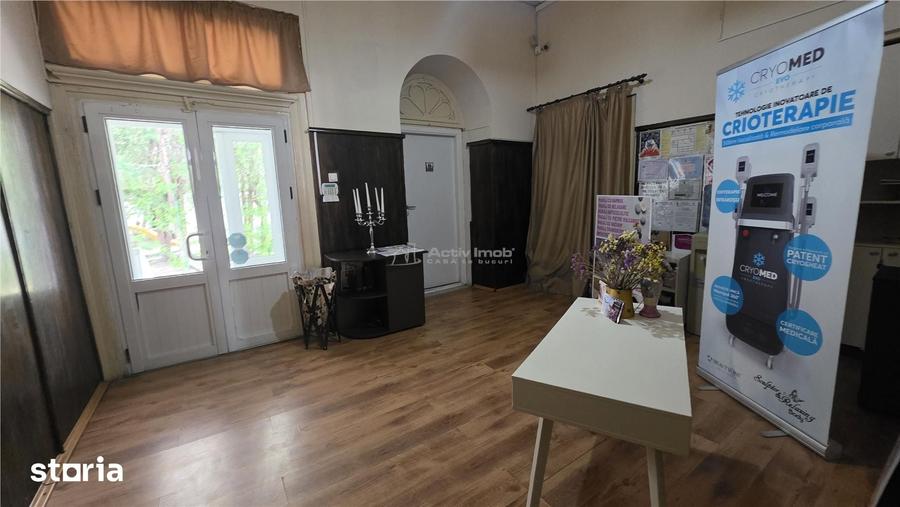 Casă cu 10 camere cu Teren 1302 Mp în Ultracentral