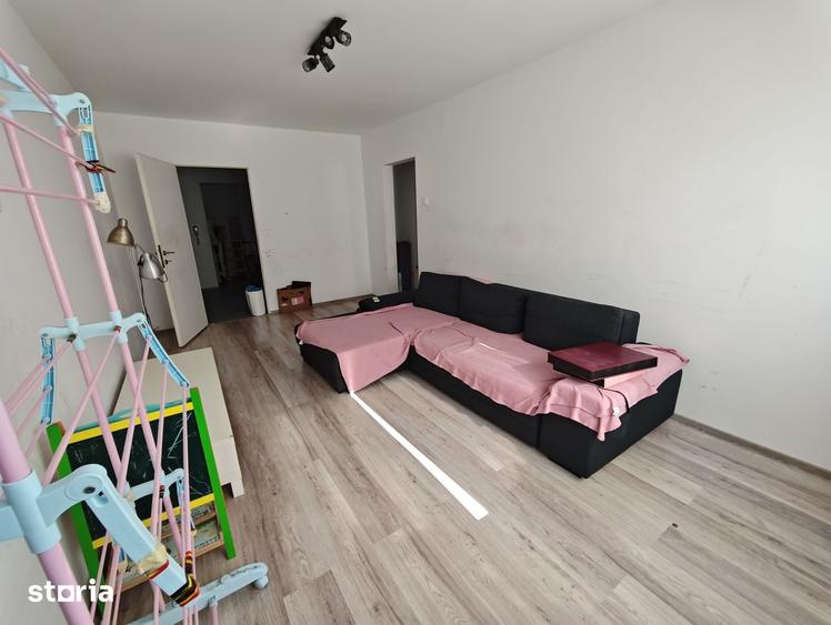 Apartament cu 3 camere în Colentina