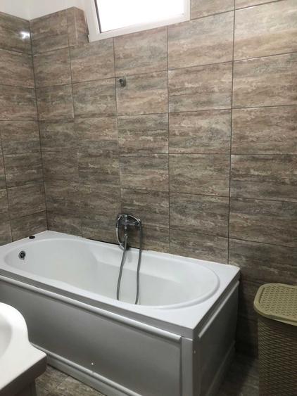 Apartament cu 3 camere decomandat în Iris