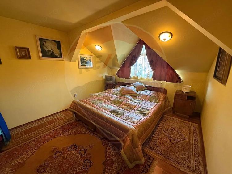 Casă cu 5 camere cu Teren 224 Mp în Ultracentral