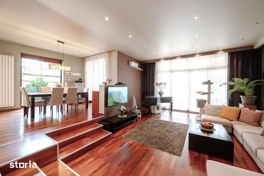 Casă cu 7 camere cu Teren 524 Mp în Central