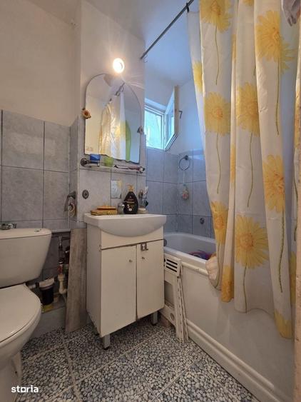 Apartament cu 3 camere în Micro 40