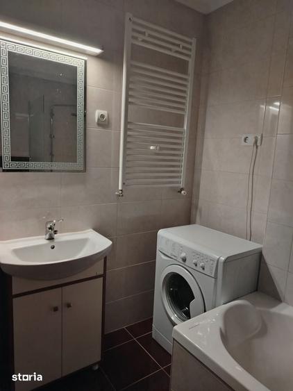 Apartament cu 2 camere semidecomandat în Republicii