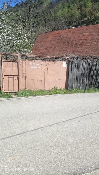 Casă cu 2 camere cu Teren 700 Mp în Bahna