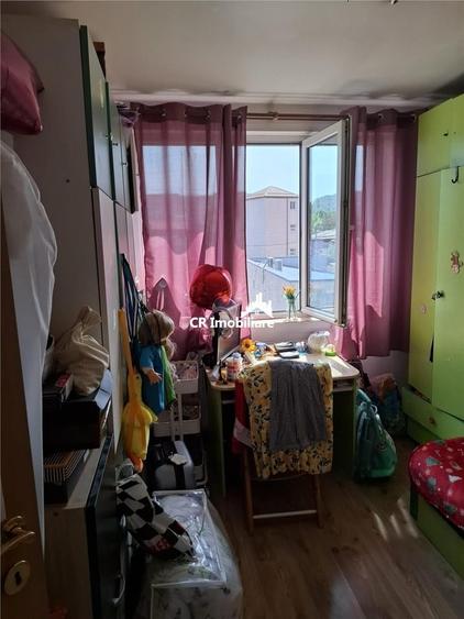 Apartament cu 3 camere decomandat în Dristor
