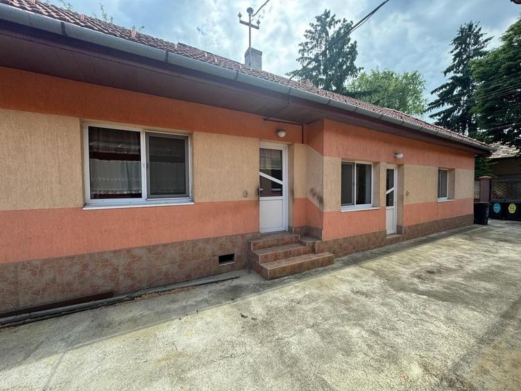 Casă individuală cu 3 camere cu Canalizare în Mărăști