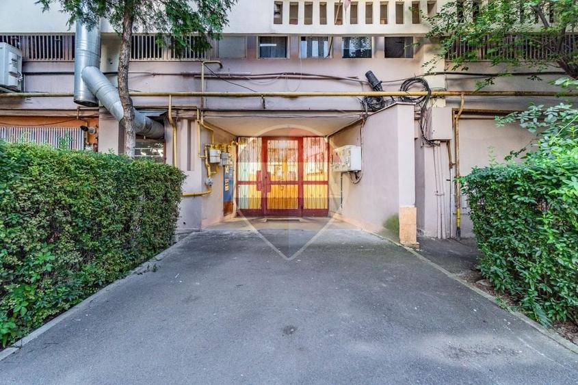 DE INCHIRIAT Apartament 2 camere B- dul Victoriei 4, etaj 2din7! - 18