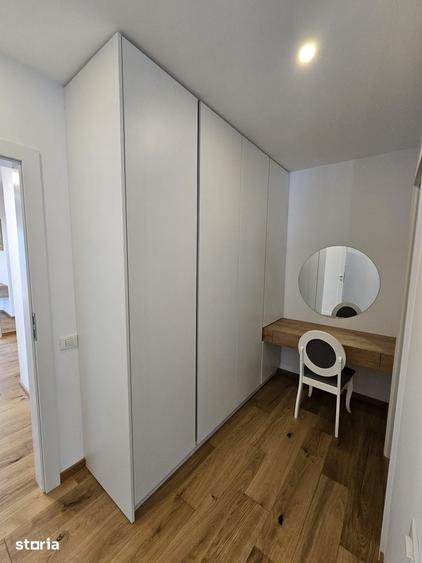 Apartament cu 3 camere decomandat în Astra