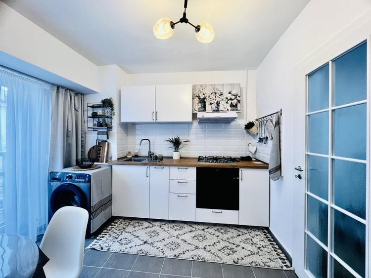 Apartament cu 2 camere decomandat, mobilat în Libertății