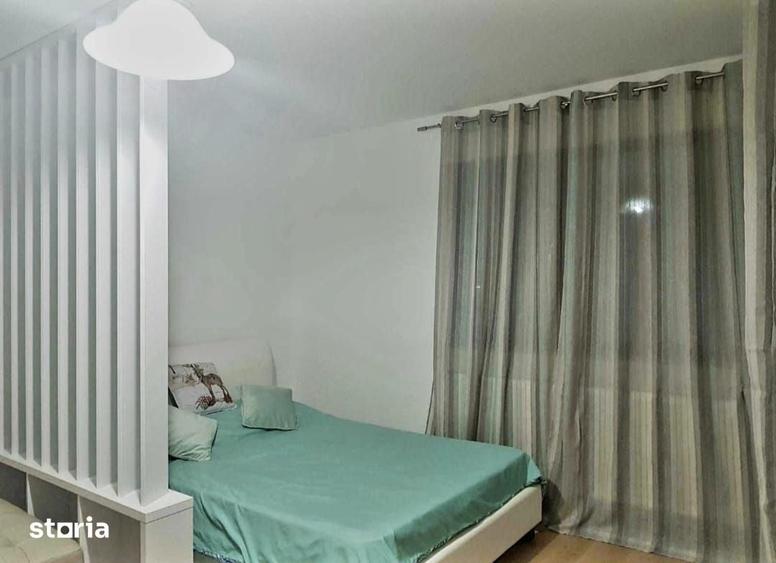 Garsonieră decomandată în Central