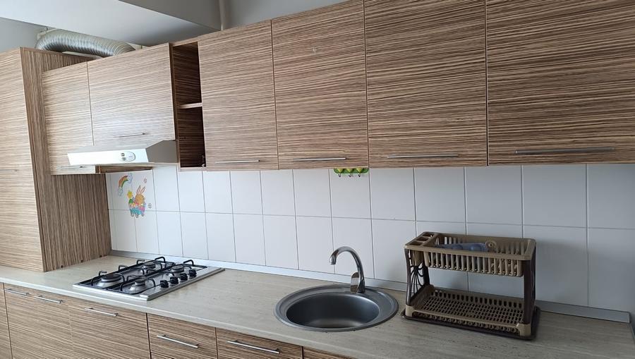 Garsonieră decomandată în Vitan
