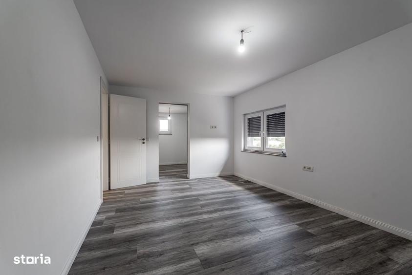 Casă cu 4 camere în Călugăreni