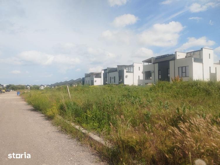 Teren de 644 mp, în Central
