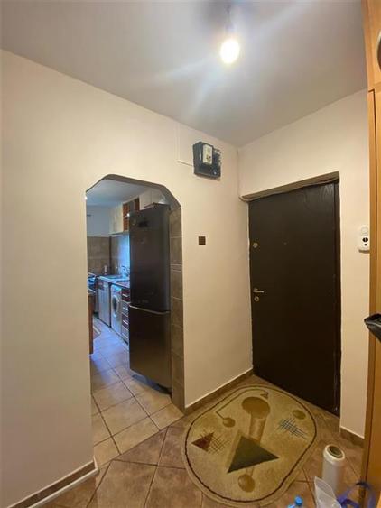 Apartament cu 3 camere decomandat, mobilat în Păcurari